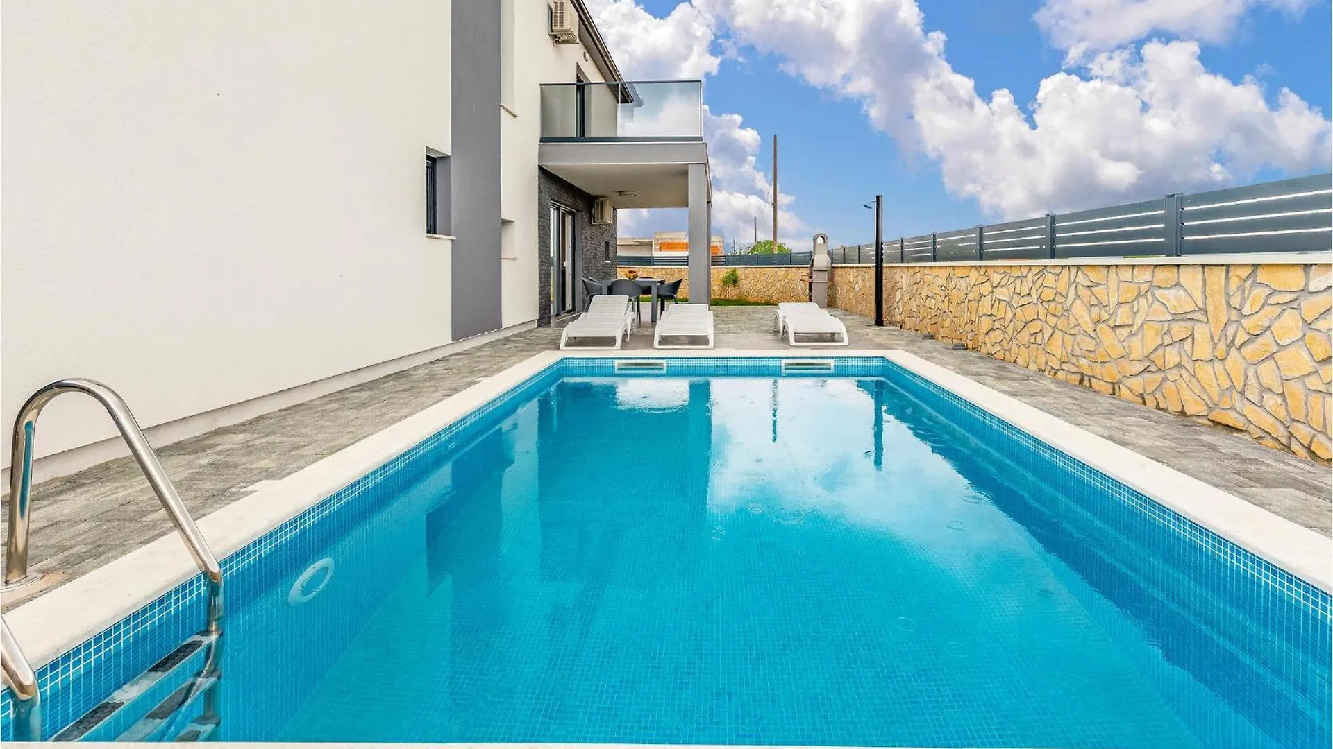 Holiday home Stunning Home In Pula With Outdoor Swimming Pool